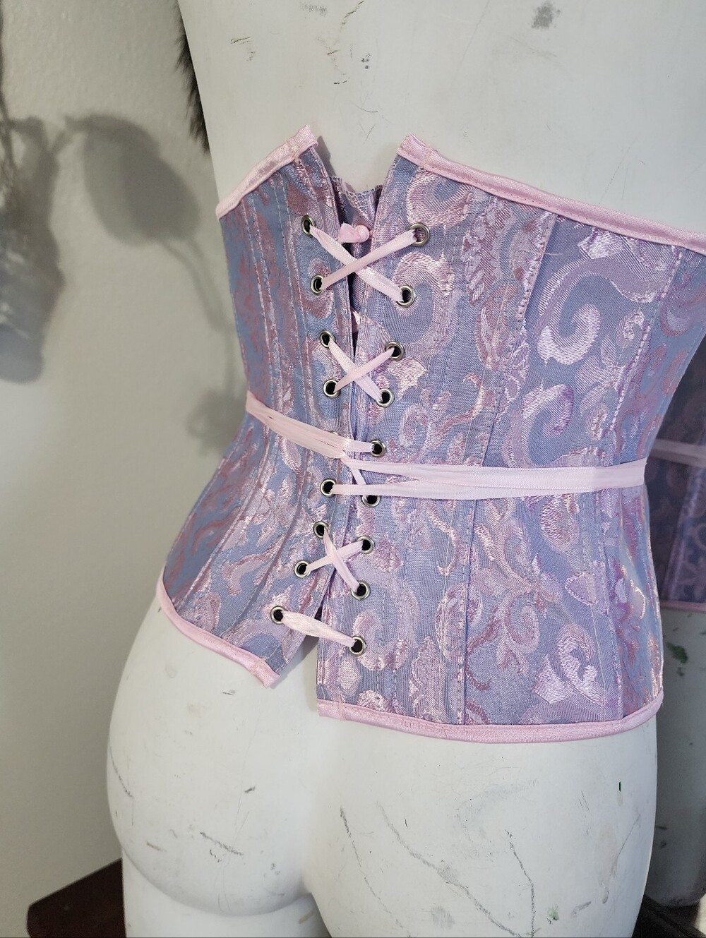 Princess Corset - Picture 5 of 7